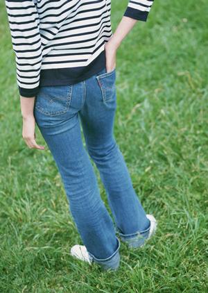 好きなブランドやかっこいいスニーカーを探すなら